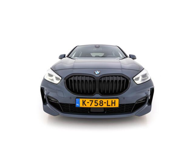 BMW 1-SERIE 118i Executive Edition M-Sportpack (INCL.BTW) *SPORT-SEATS | FULL-LED | DIGI-COCKPIT | HIFI-SOUND | CAMERA | NAVI-FULLMAP | AMBIENT-LIGHT | PRIVACY-GLASS | ECC | PDC | CRUISE | 18''ALU*