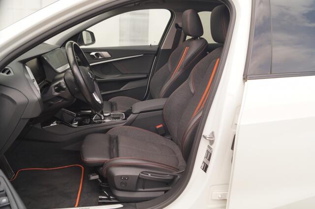 BMW 1-SERIE 118i Sportline Business Edition -PANO-ECC-CAM-PDC-