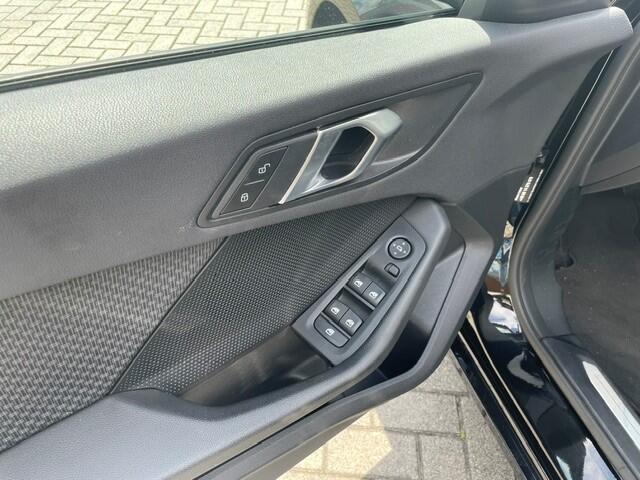 BMW 1-SERIE 118i
