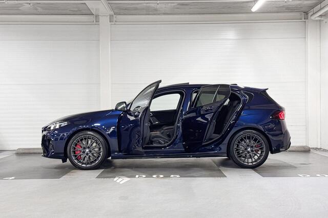 BMW 1-SERIE 120 | M-Sport Pro | Innovation Pack | Driving Assistant | Harman/Kardon | Head-up Display | Panoramadak | Comfort Access | Huisselectie 750