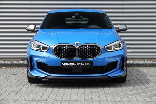 BMW 1-SERIE M135i xDrive High Executive | M Performance | HUD | Memory | Stuur/Stoelverw. |