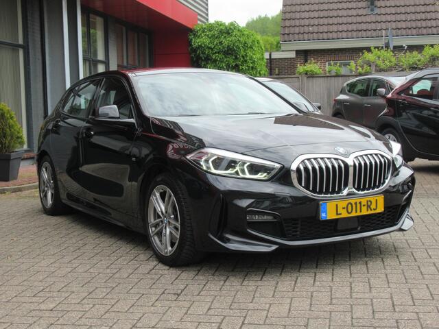 BMW 1-SERIE 116i Executive Edition | Automaat | Climate-Airco | Apple Carplay | Camera | Metallic | Incl. BOVAG Garantie | 1ste Eigenaar | DAB+ Radio |