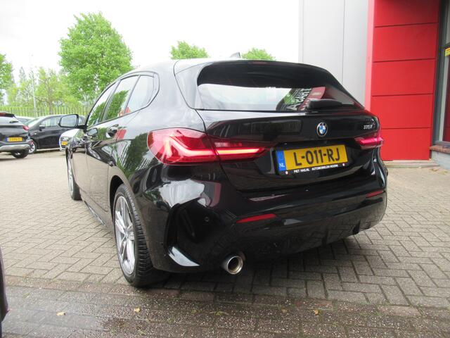 BMW 1-SERIE 116i Executive Edition | Automaat | Climate-Airco | Apple Carplay | Camera | Metallic | Incl. BOVAG Garantie | 1ste Eigenaar | DAB+ Radio |