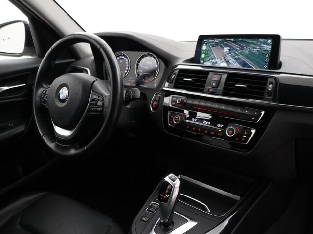 BMW 1-SERIE 120i 184 PK H.E. LUXURY AUT. + DRAADLOZE CARPLAY | LEDER | STOELVERW. | AFN. TREKHAAK