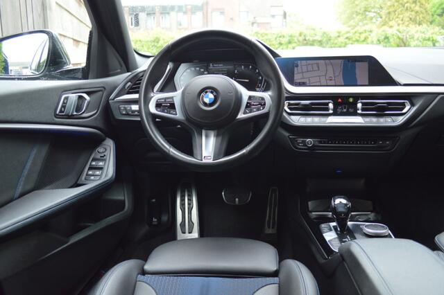 BMW 1-SERIE 118i M-Sport Led Panorama CarPlay Pdc
