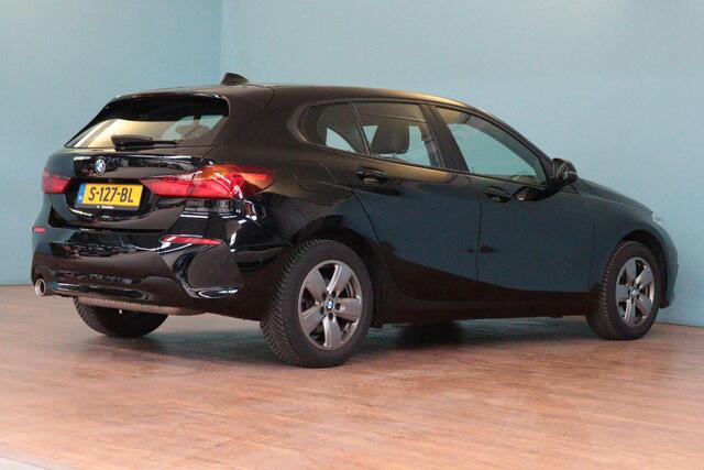 BMW 1-SERIE 118i Introduction Edition Automaat | NAVI | CLIMA | CAMERA + PDC | CRUISE | HARMAN / KARDON AUDIO |