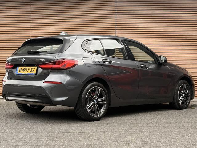 BMW 1-SERIE 118i Executive Edition Navi / Carplay / Lm Velgen / Sportstoelen
