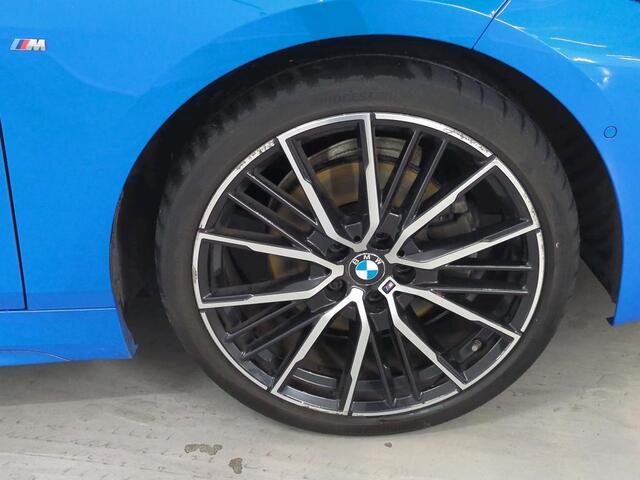 BMW 1-SERIE 118i High Executive Edition NL-AUTO | M-PAKKET | LEDER | SFEER VERLICHTING