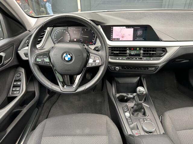 BMW 1-SERIE 118i Executive Navi. schuifdak 140PK