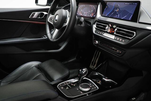 BMW 1-SERIE 118i M-Sport High Executive Edition | PANORAMADAK | DAB | APPLE | STOELVERWARMING | 18"