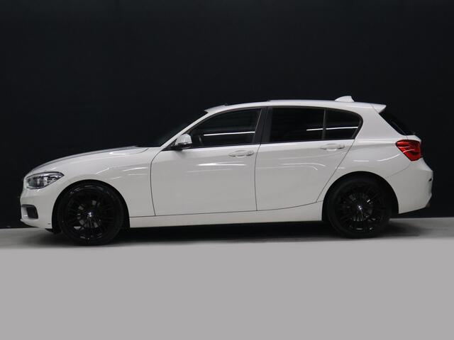 BMW 1-SERIE 118i High Executive [SCHUIFKANTELDAK, STOELVERWARMING, BLUETOOTH, CRUISE, PDC V+A, LED, VOL LEDER, NAVIGATIE, NIEUWSTAAT]