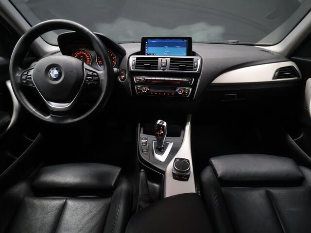 BMW 1-SERIE 118i High Executive [SCHUIFKANTELDAK, STOELVERWARMING, BLUETOOTH, CRUISE, PDC V+A, LED, VOL LEDER, NAVIGATIE, NIEUWSTAAT]