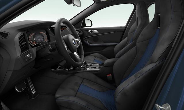 BMW 1-SERIE 118i | M-Sport | Special Request | 19'' | Getint Glas | M Sportstoel.