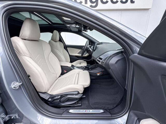 BMW 1-SERIE 120 | M Sport | Panoramadak | Innovation Pack