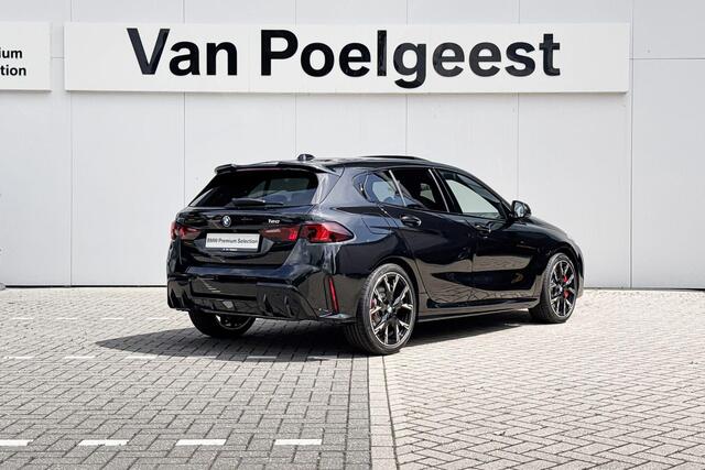 BMW 1-SERIE 120 M Sport | Panoramadak | Harman-Kardon | Comfort Access |