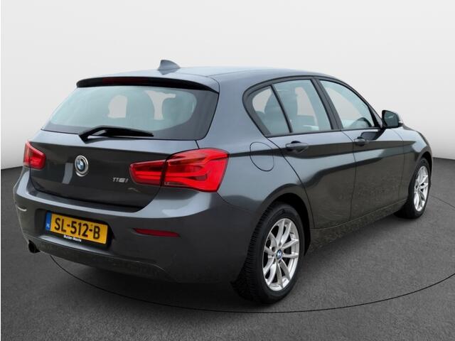 BMW 1-SERIE 118i Executive Aut. | Nav | Sportstuurwiel | Climate control | L