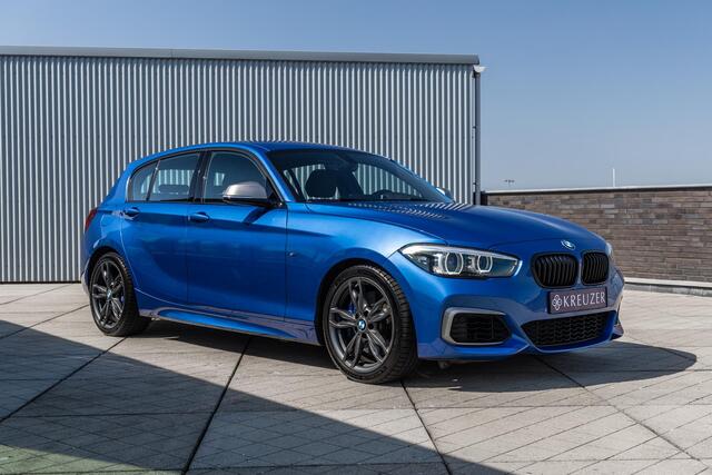 BMW 1-SERIE M140i Edition Shadow Executive | 53.000KM | 1e Lak | H/K | Navi Prof | Adap. M Onderstel