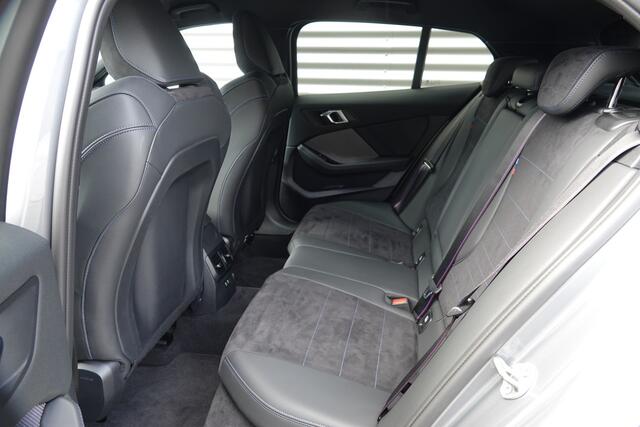 BMW 1-SERIE 120 M-Sport Pro | Driving Assistant plus | HUD | H&K | 360 Cam |