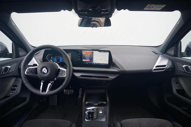 BMW 1-SERIE 120 | M Sportpakket | Harman Kardon | Comfort Acces | Stuurwielrand verwarmd
