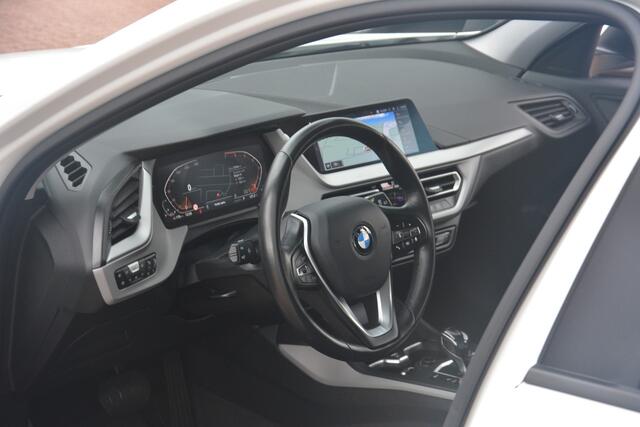 BMW 1-SERIE 118i Executive | Navigatie | Virtual-cockpit | Carplay | Full LED | PDC | NL auto!! | Nederlandse auto dealeronderhouden 737745 NAP