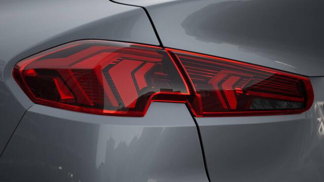 BMW 2-SERIE Gran Coupé 220 M Sport Automaat / Sportstoelen / Adaptieve LED / M Adaptief onderstel / Comfort Access / Parking Assistant / Stoelverwarming