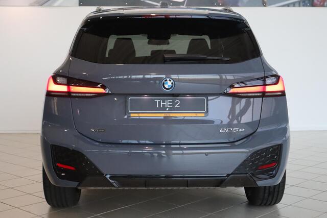 BMW 2-SERIE Active Tourer 225e xDrive M Sportpakket | Premium Pack | Travel Pack | Driving Assistant Plus