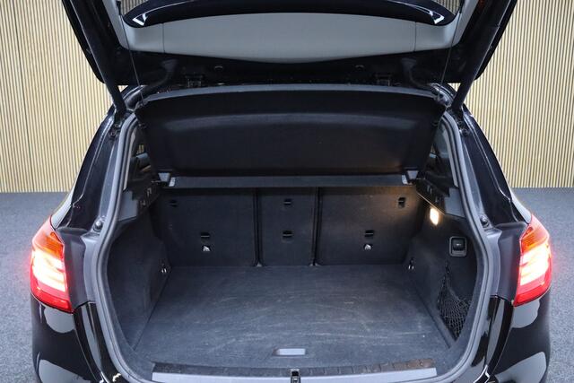 BMW 2-SERIE Active Tourer 218i Corporate Lease Executive | Cruise-control | Parkeerhulp | Navigatie | Clima | LM Velgen