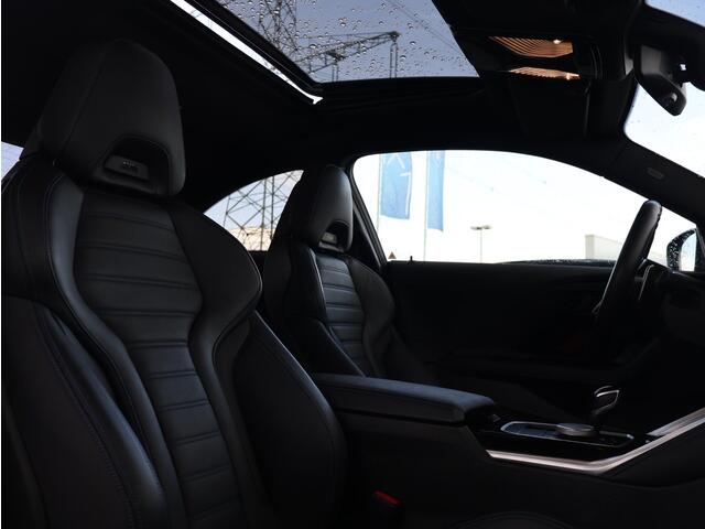 BMW 2-SERIE Coupé 220i High Executive M Sportpakket/ M Sportstoel/ M Performance Pack/ Schuif-kanteldak/ Lederen bekleding