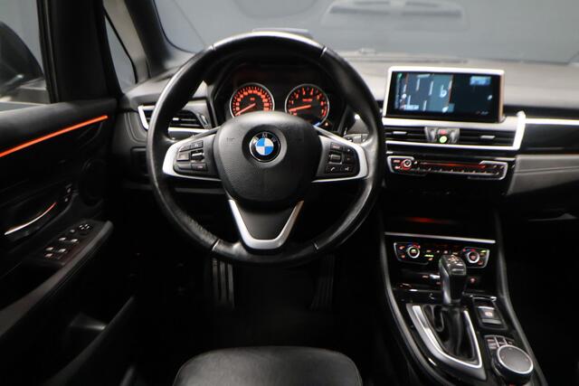 BMW 2-SERIE Active Tourer 225xe High Executive [HEAD-UP DISPLAY, CRUISE CONTROL, PDC ACHTER, BLUETOOTH TELEFOON, STOELVERWARMING, CLIMATE CONTROL, AUTOMATISCHE ACHTERKLEP, NAVIGATIE, NIEUWSTAAT]