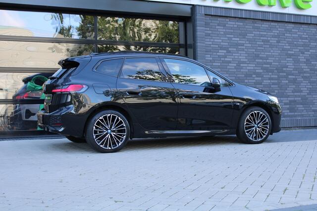 BMW 2-SERIE Active Tourer 225e xDrive | M-SPORT | BTW | PANO | H/K | HUD | KEYLESS | 360 |