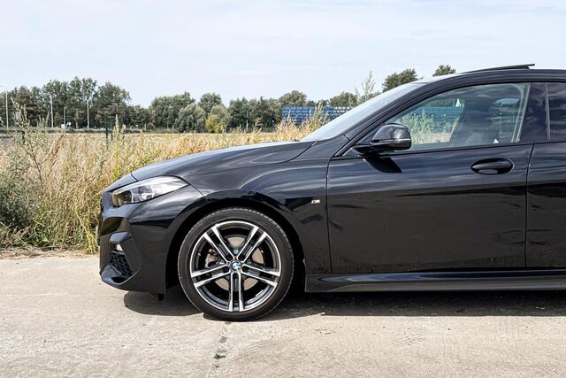 BMW 2-SERIE Gran Coupé 218i Business Edition | M Sport | Glazen Panoramadak |