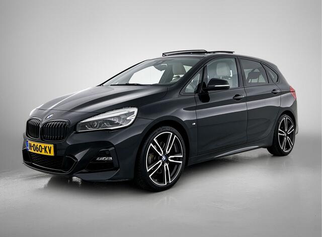BMW 2-SERIE Active Tourer 220i High Executive Edition | M-Sport | Panoramadak | Trekhaak | Harman Kardon | Head-Up Display |