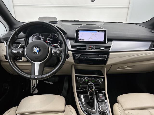 BMW 2-SERIE Active Tourer 220i High Executive Edition | M-Sport | Panoramadak | Trekhaak | Harman Kardon | Head-Up Display |