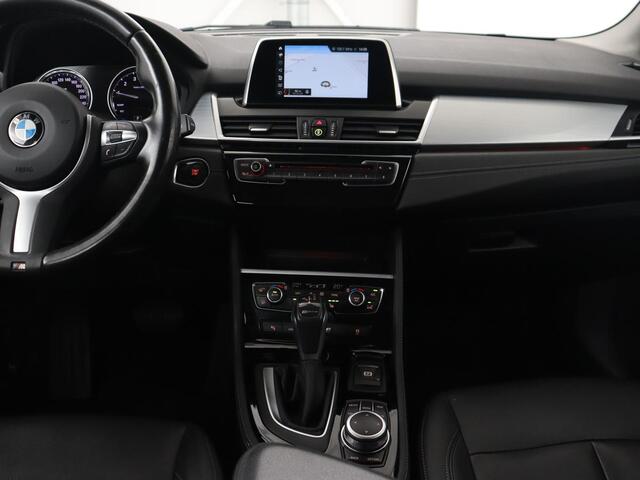 BMW 2-SERIE Active Tourer 225xe iPerformance High Executive | Trekhaak | Cruise Control | Leder | Automaat | Stoelverwarming | Navigatie | PDC | Bluetooth | LMV 17 inch | PHEV