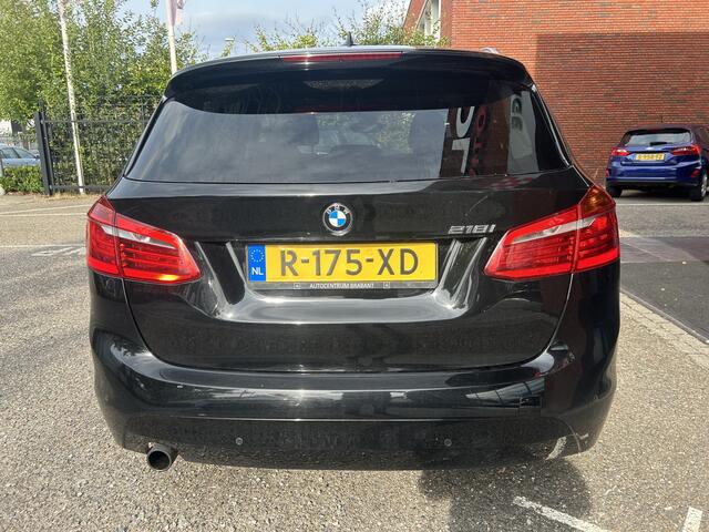 BMW 2-SERIE Active Tourer 218i // NAVI // PDC // CRUISE // CLIMA // STOELVERWARMING