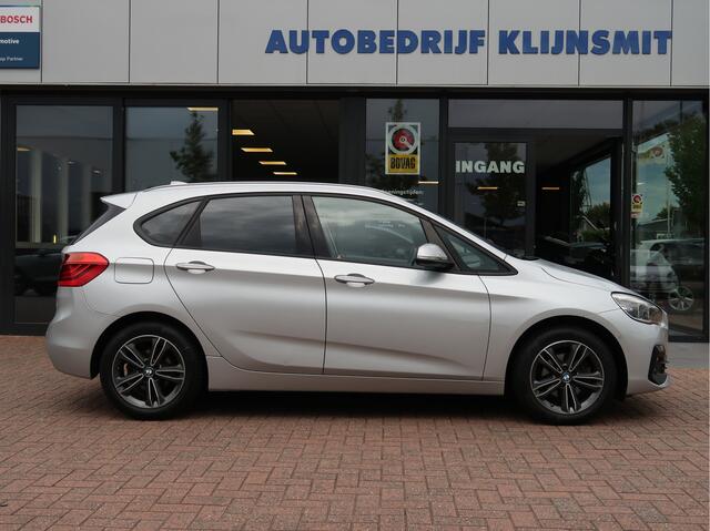 BMW 2-SERIE Active Tourer 218i Executive Edition | Comf Stoelen | Trekhaak |