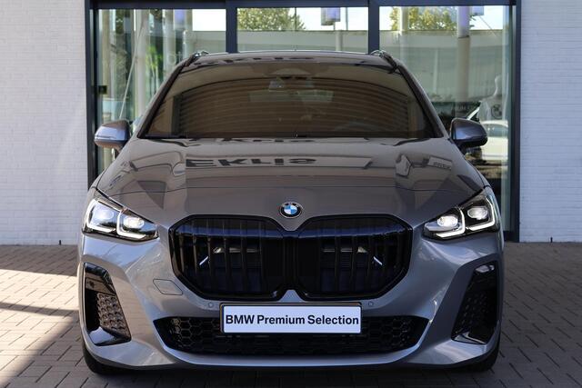 BMW 2-SERIE Active Tourer 220i | M Sportpakket | Stoelen Pakket | Premium Pack