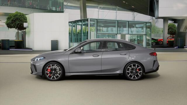 BMW 2-SERIE Gran Coupé 220 M Sport Automaat / Sportstoelen / M Adaptief onderstel / Parking Assistant Plus / Head-Up / Comfort Access / Live Cockpit Professional