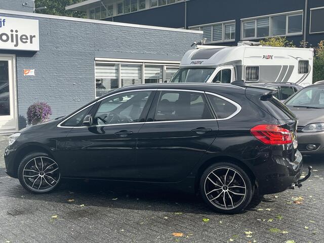 BMW 2-SERIE Active Tourer 218i Aut. High Executive | LEER | GROOT NAV. | PANORAMADAK |