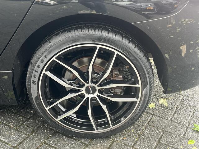 BMW 2-SERIE Active Tourer 218i Aut. High Executive | LEER | GROOT NAV. | PANORAMADAK |