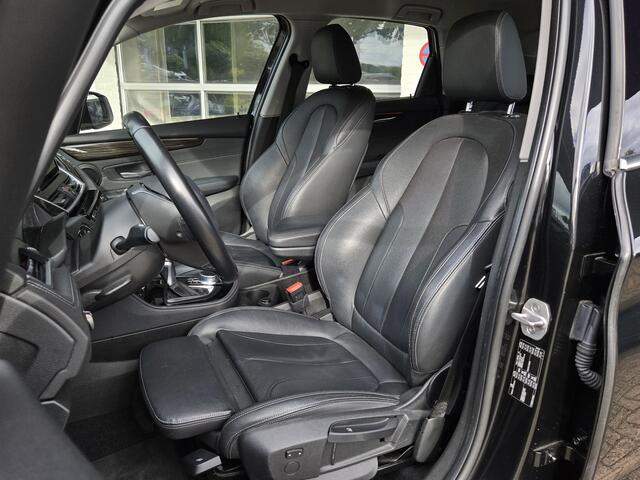 BMW 2-SERIE Active Tourer 218i High Executive | LUXURY LINE | LEDER | SPORTSTOELEN | HEAD UP |