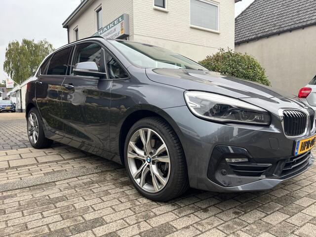 BMW 2-SERIE 220I actieve touring
