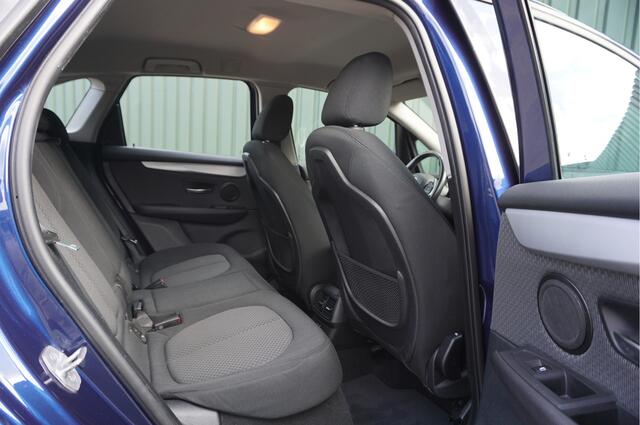 BMW 2-SERIE Active Tourer 225xe iPerformance PHEV - Plugin Hybrid + Navi/ Trekhaak/ Cruise/ Garantie!