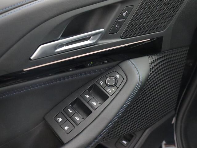 BMW 2-SERIE Active Tourer 230e xDrive M sport (Pano / Elek. achterklep / Led / Navi / Cuise)