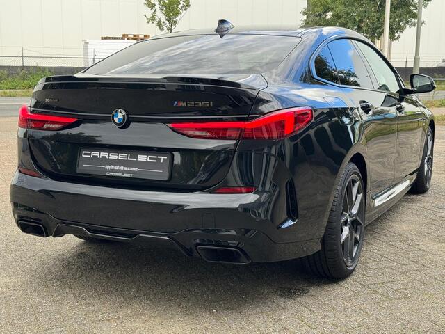 BMW 2-SERIE Gran Coupé M235i xDrive High Exe, M Performance, Schaalstoel, Head-up, Harman/Kardon, Adaptive Cruise . Een proefrit levert het bewijs. Neem contact op en we maken een afspraak!