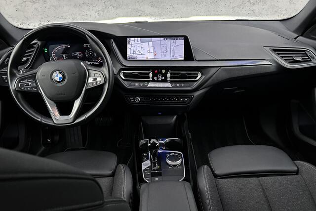 BMW 2-SERIE Gran Coupé 218i Business Edition | Camera | LED koplampen | Digitaal display | Cruise control