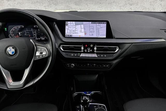 BMW 2-SERIE Gran Coupé 218i Business Edition | Camera | LED koplampen | Digitaal display | Cruise control