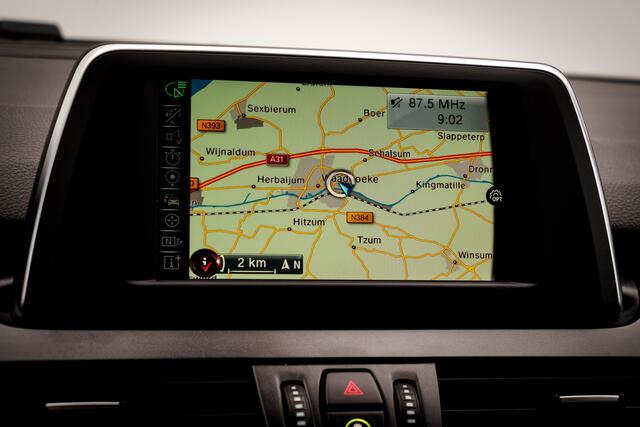 BMW 2-SERIE Active Tourer 218i Business | Automaat | Xenon | Trekhaak | PDC | Stoelverwarming | Climate control