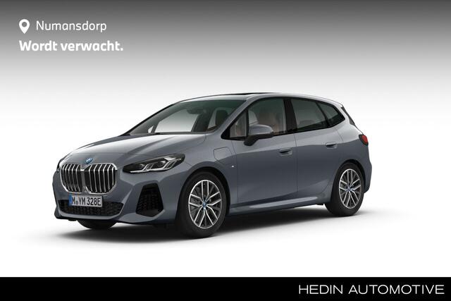 BMW 2-SERIE Active Tourer 225e xDrive | M-Sport | 18'' | Panorama | Camera | Sportstoel. | Stoelverw.