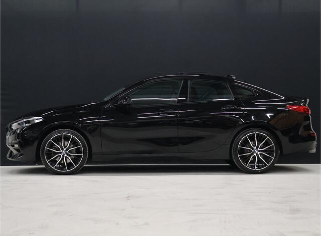 BMW 2-SERIE Gran Coupé 218i M Sport [SCHUIFDAK, APPLE CARPLAY, ANDROID AUTO, VOL LEDER, VIRTUAL COCKPIT, CAMERA, NIEUWSTAAT]